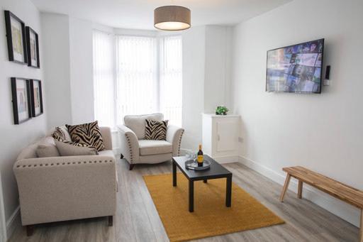 Sybil Townhouse Anfield Sleeps 15 * Liverpool